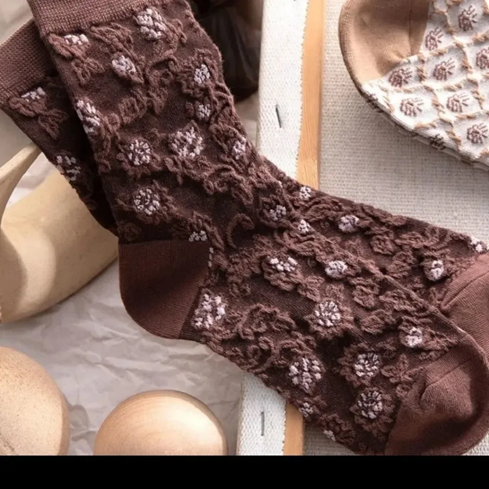 Cottagecore brown printed floral capri socks